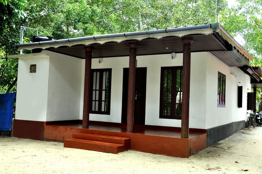Marari Secret Beach Yoga Homestay Mararikulam Exterior photo
